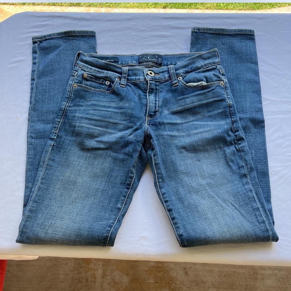 LUCKY BRAND STRAIGHT JEANS